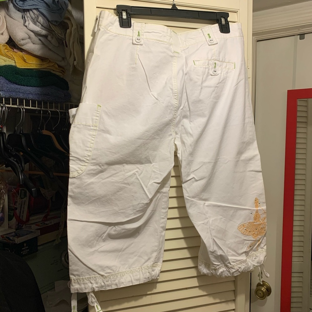 Capris - Picture 4 of 5